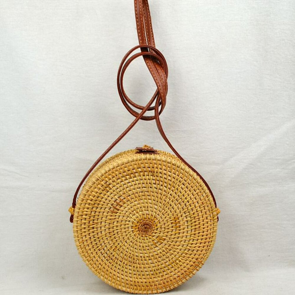 CIRCLE SEXY WOOD CROSSBODY BAG! NEW RELEASE